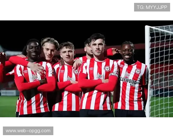 利兹联3-1客胜布伦特福德，法尔克变阵3-5-2见效